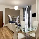 Guesthost - Mon - Pet Friendly La Spezia