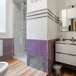 Guesthost - Mon - Pet Friendly Appartamento La Spezia